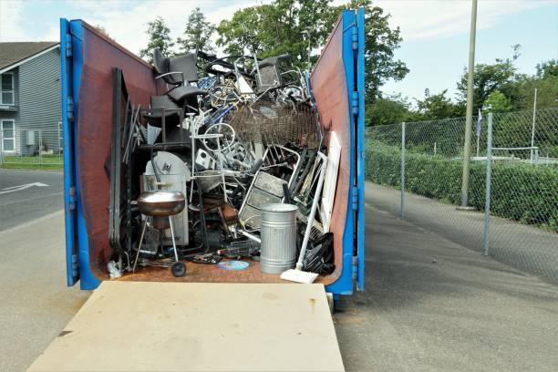 Best Yard Waste Removal  in Hudson, IL